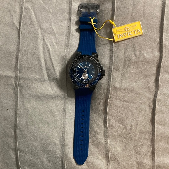 Invicta Aviator
Men 50mm Stainless Steel Black Blue dial VD78 Quartz 49300 - Picture 7 of 7